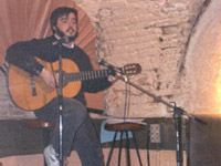 Gonzalo Montero actuando en "El Rinc�n del Arte Nuevo" (1991)