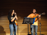 R�a actuando en el C. C. Pe�alba